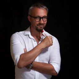 Констанин Холстинин